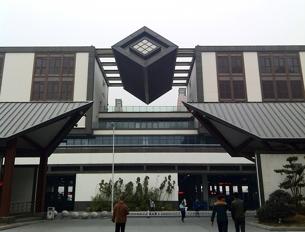 经典建筑赏析--苏州火车站