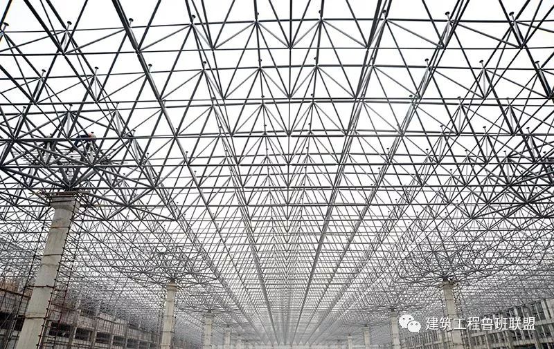 【钢构知识】五大钢结构之三“网架”建筑如何深化设计？