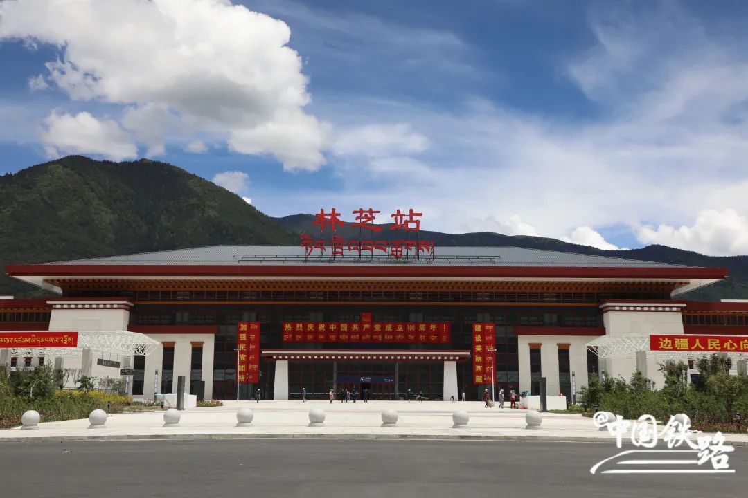 “西藏最大航站楼竣工”喜提热搜！揭秘全球规模最大 国内在建海拔最高的干线机场！