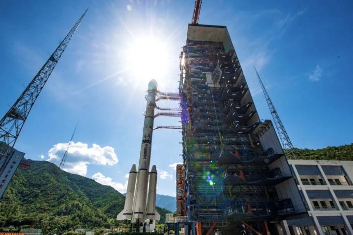 全球著名KPF设计，高230米深圳卫星通信运营大厦核心筒正式封顶！