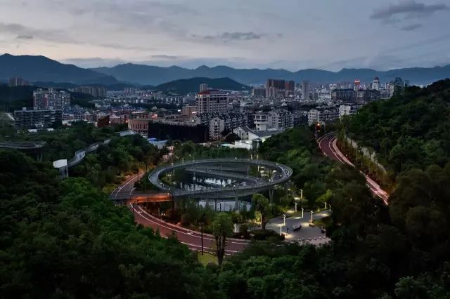 【行业资讯】世界最长的钢结构森林步道在中国建成，震撼！