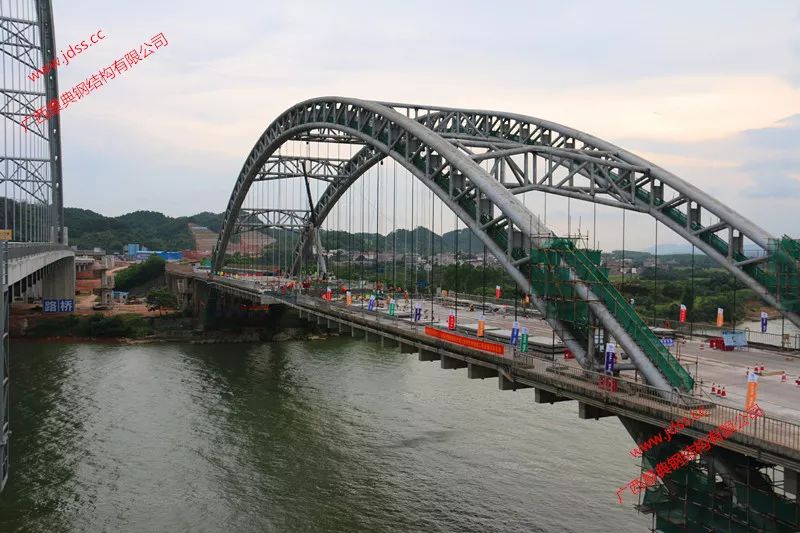【行业资讯】钢结构桥梁加工新技术，六景大桥 “置换法”施工