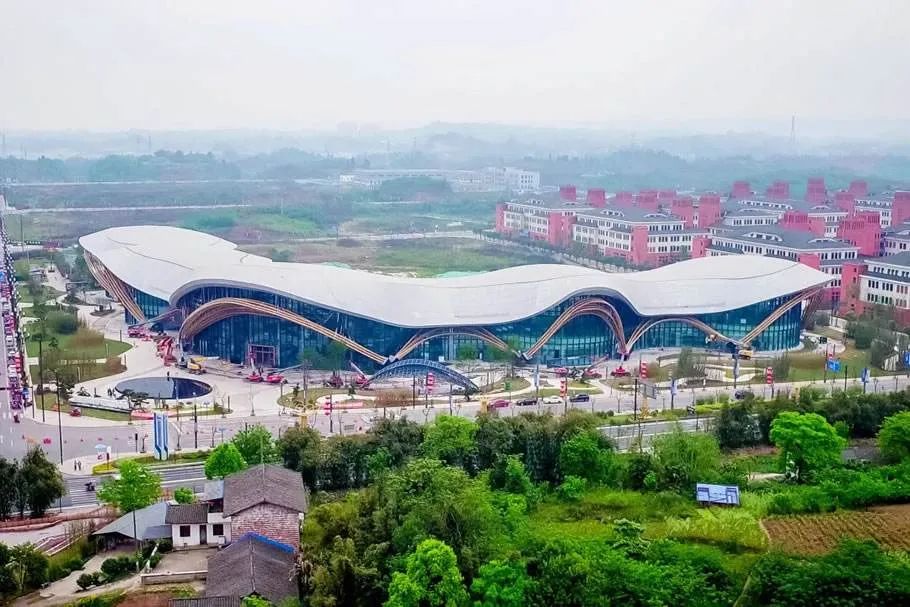 绿建技术成就全球首例钢竹结构--四川国际竹产品交易中心