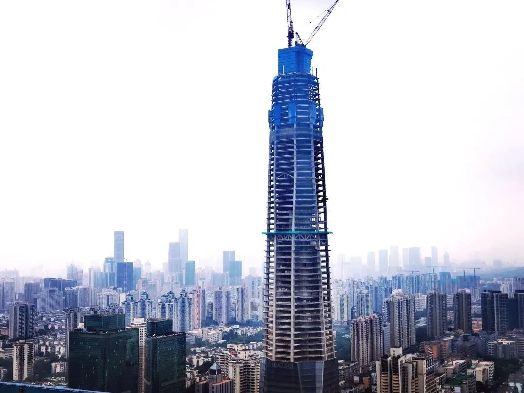深圳在建第一高楼外框结构全面封顶
