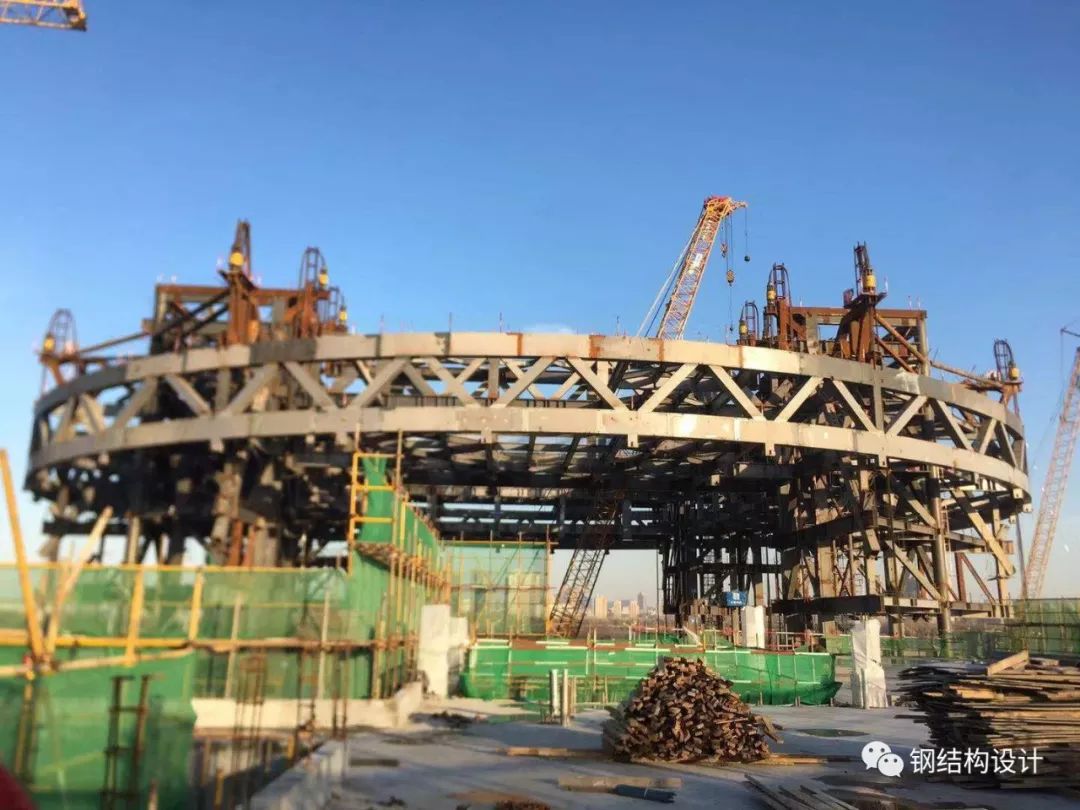 【行业资讯】5300吨钢结构顺利提升，南京江北市民中心“加冠”创“全国三项之首”（含提升方案和现场照片）