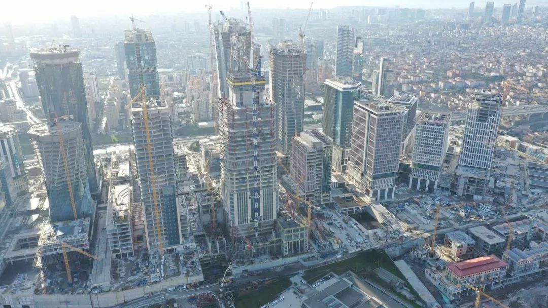 全球在建超高层的银行总部大楼，招商银行全球总部最高，中国有几家？高200+米超高层建筑最新进展