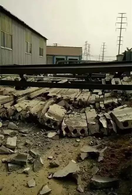 【行业新闻】山东博兴一在建钢结构厂房发生坍塌，老板当场死亡、多人受伤