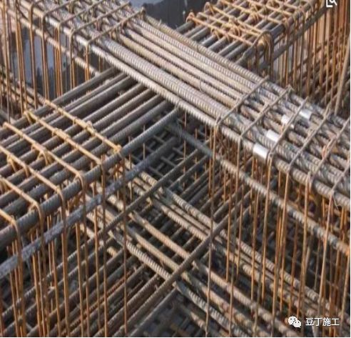 同层混凝土强度不同如何浇筑？最新总结钢筋混凝土施工质量通病防治措施