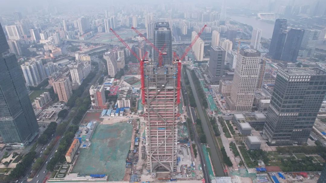 全国在建的第一高全钢结构超高层项目突破200米