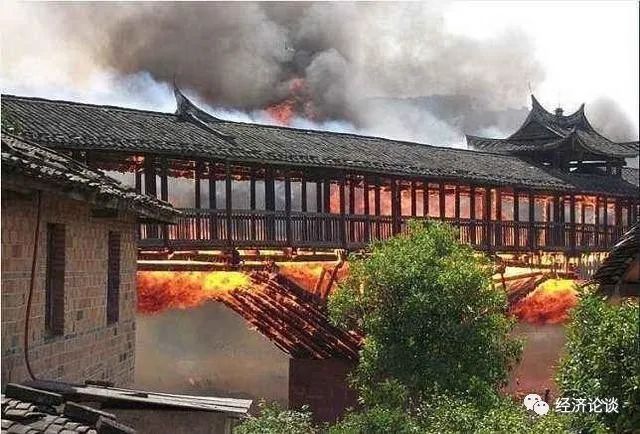 超900年历史的福建万安桥烧毁坍塌，古建筑屡遇火情为何难自救？