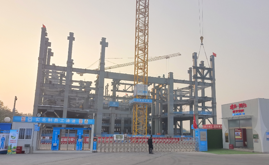 Q460GJC材质超大截面超厚板钢结构，北京中央芭蕾舞团业务用房扩建项目钢结构全面封顶
