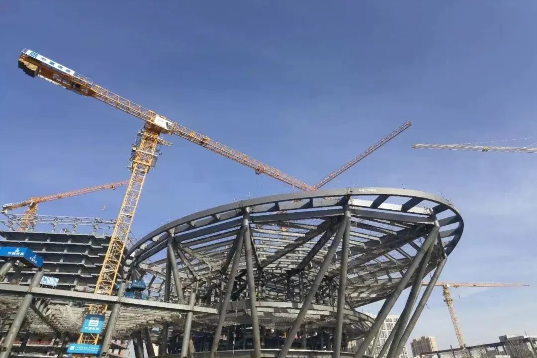 3.8万吨钢结构建筑面积60多万平方米，北京信创园一期项目5个地块钢结构工程全面封顶